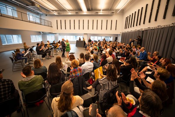 UVU students Lexi Walker, Autumn Best, along with Eric Holmes, writer and lyricist Na Photo