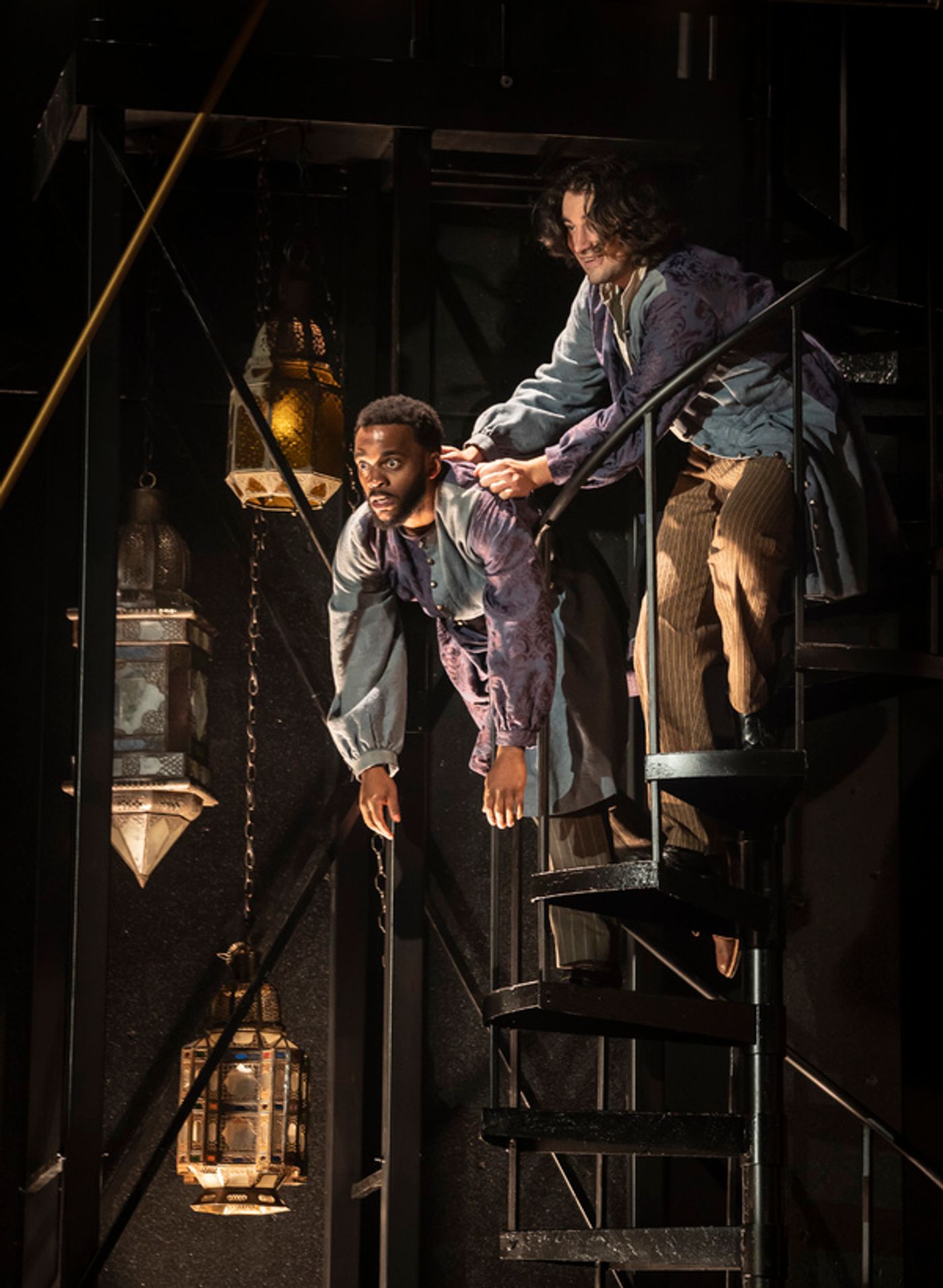 Photo Flash: A First Look At BERNHARDT/HAMLET At Goodman Theatre Photo Flash: A First Look At BERNHARDT/HAMLET At Goodman Theatre Image