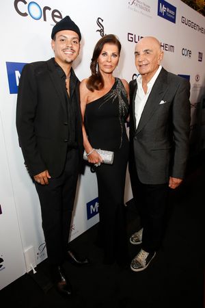 Evan Ross, Linell Shapiro and  Robert Shapiro Photo