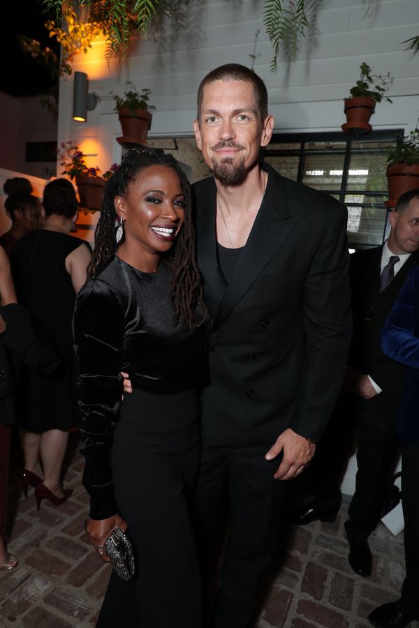 Shanola Hampton and Steve Howey Photo