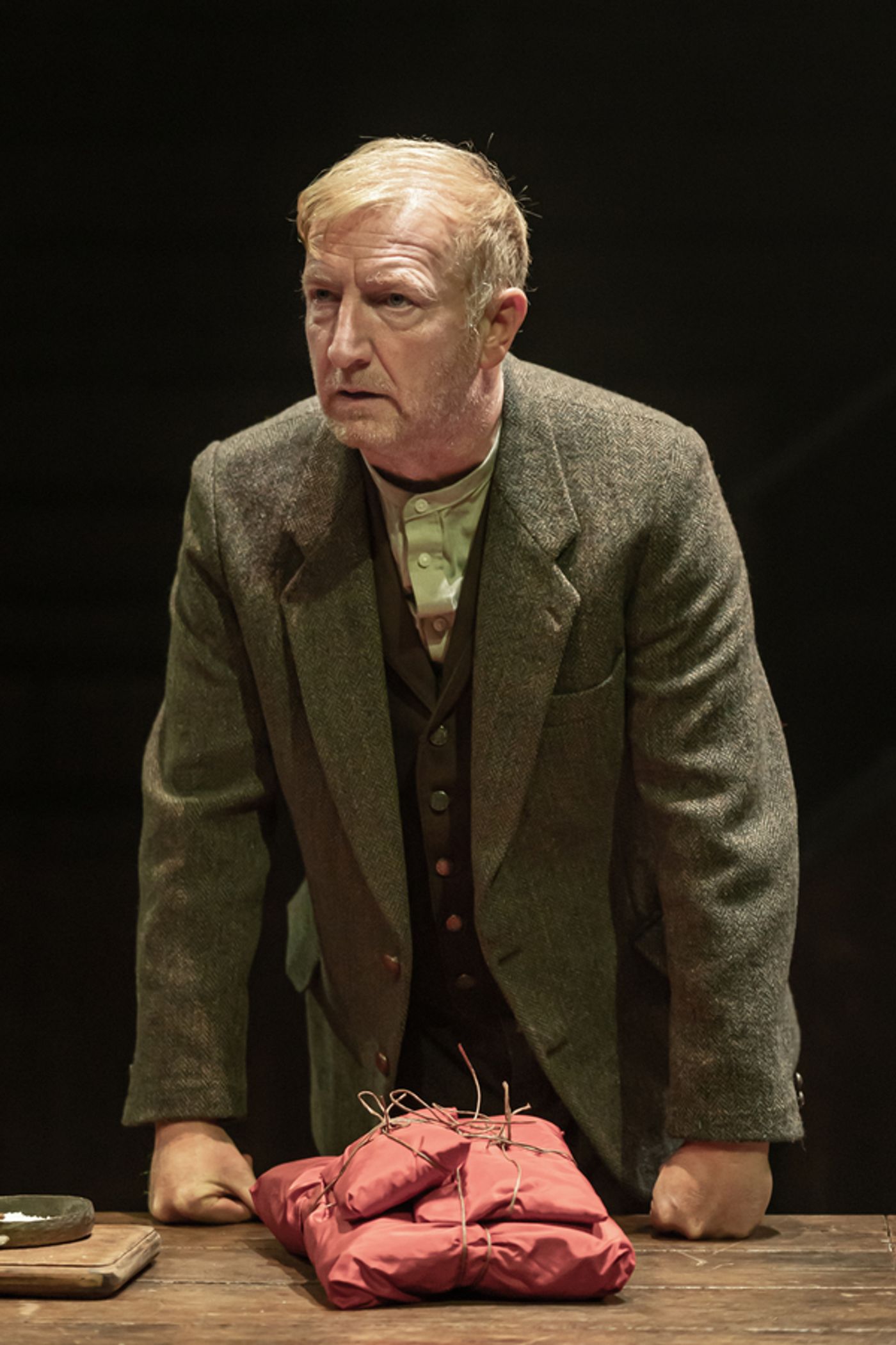 Photo Flash: First Look at Young Vic's BLOOD WEDDING  Image