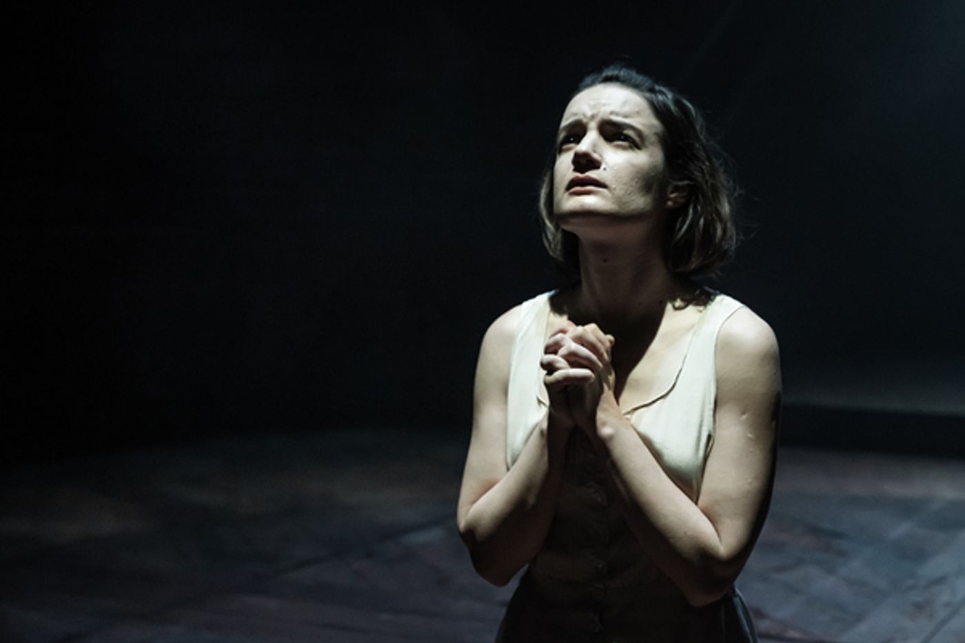 Photo Flash: First Look at Young Vic's BLOOD WEDDING  Image