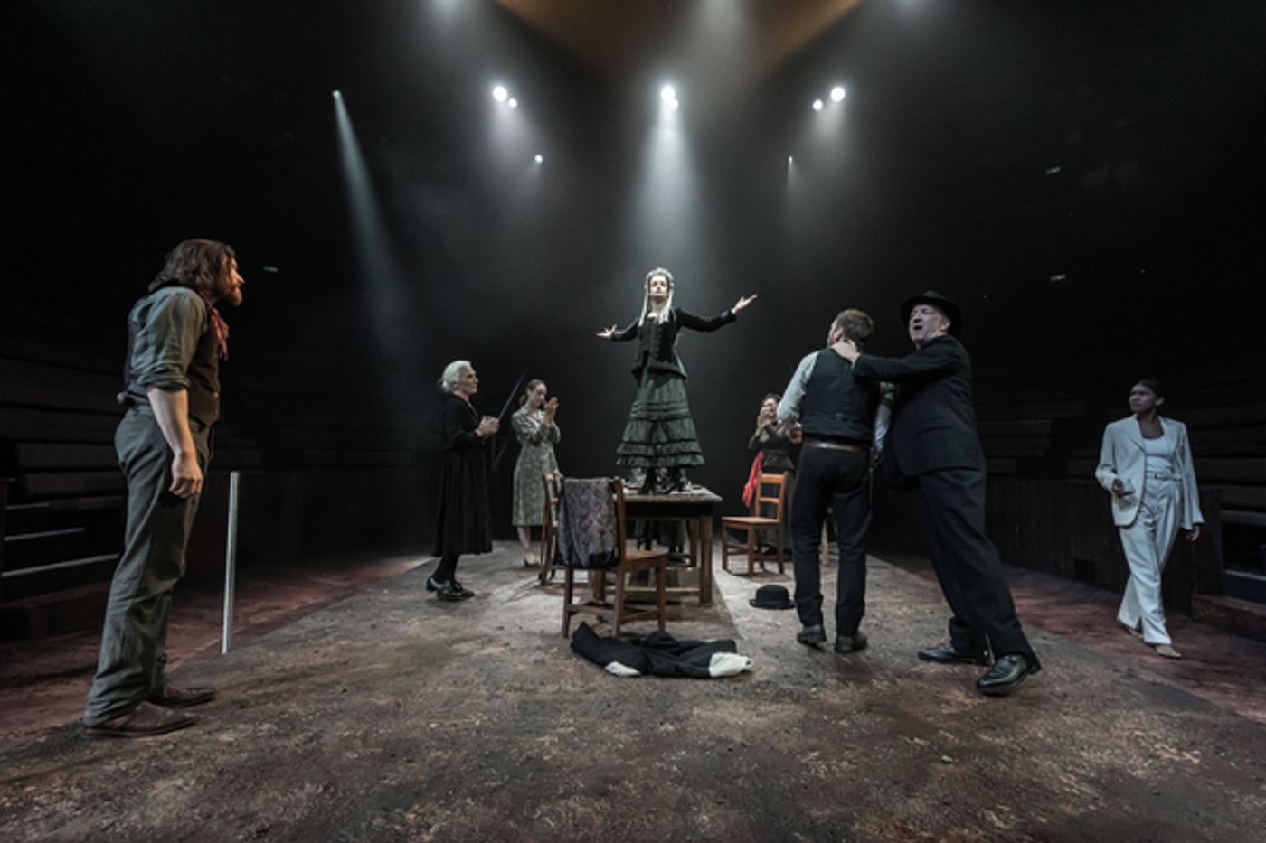 Photo Flash: First Look at Young Vic's BLOOD WEDDING  Image