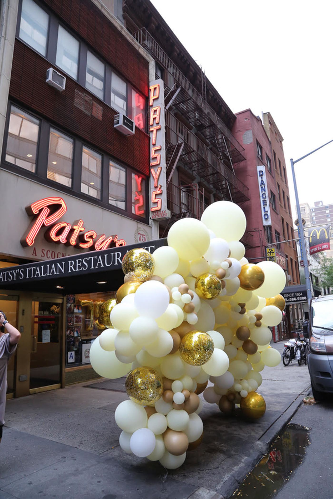 Photo Coverage: Deana Martin & Tony Danza Celebrate 75 Years of Patsy's Italian Restaurant  Image