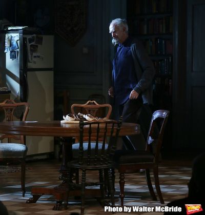 Jonathan Pryce  Photo