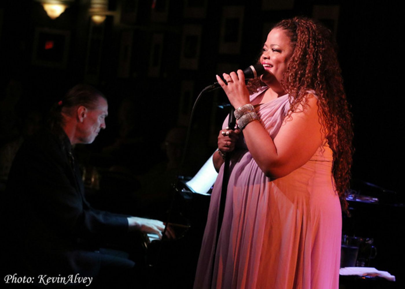Photo Flash: Natalie Douglas Celebrates Nancy Wilson At Birdland  Image
