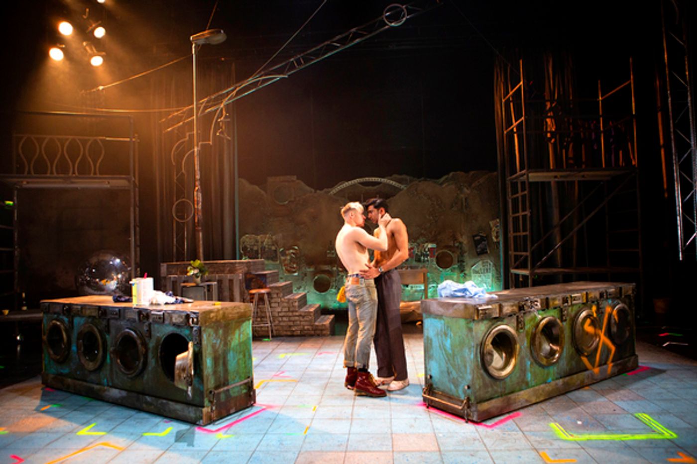 Photo Flash: First Look at MY BEAUTIFUL LAUNDRETTE at Curve Leicester  Image