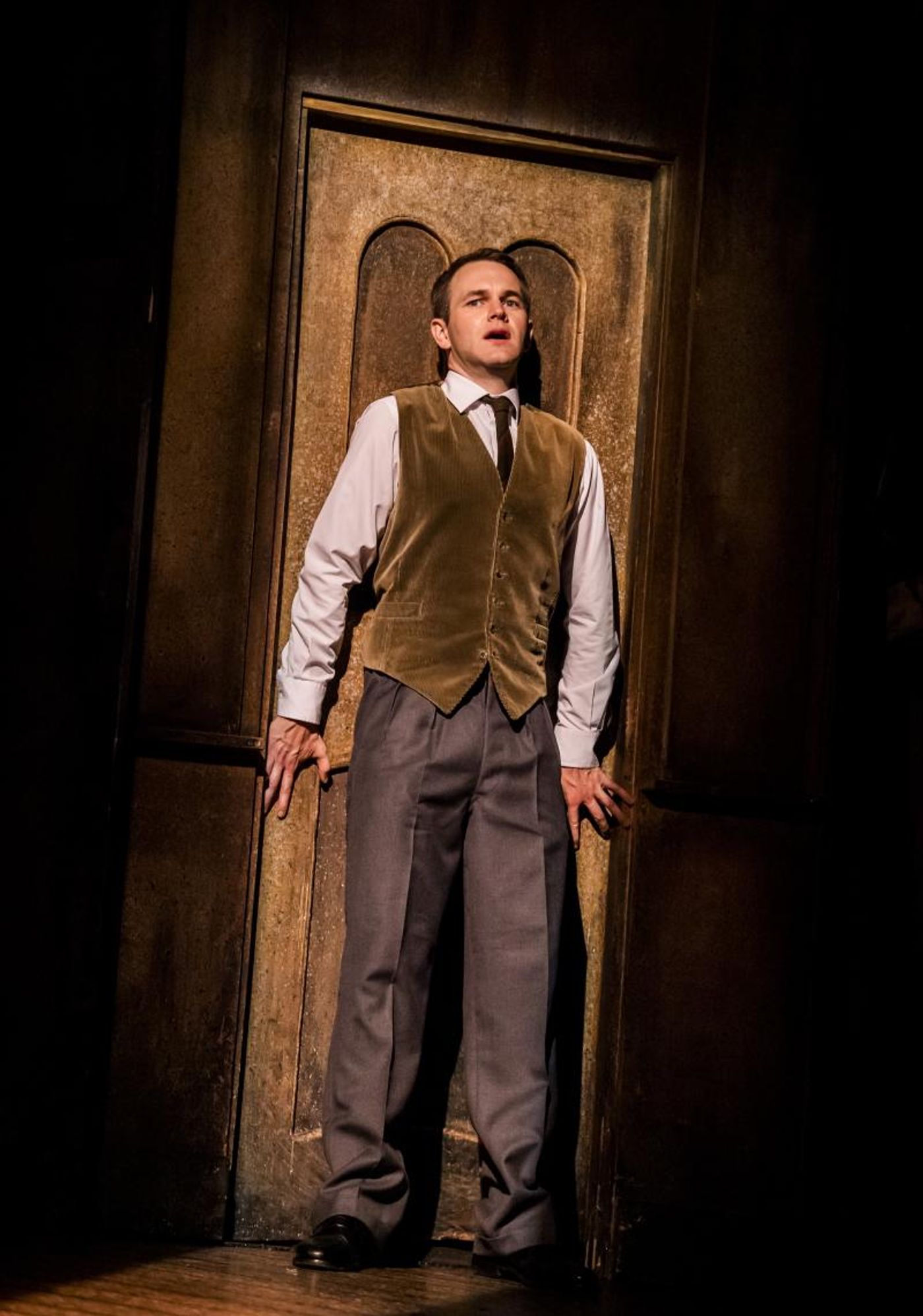 Review: THE WOMAN IN BLACK, Nuffield Southampton Theatres Review: THE WOMAN IN BLACK, Nuffield Southampton Theatres Image