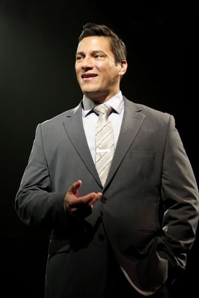 Nicholas Rodriguez as Joe Gillis in SUNSET BOULEVARD Photo