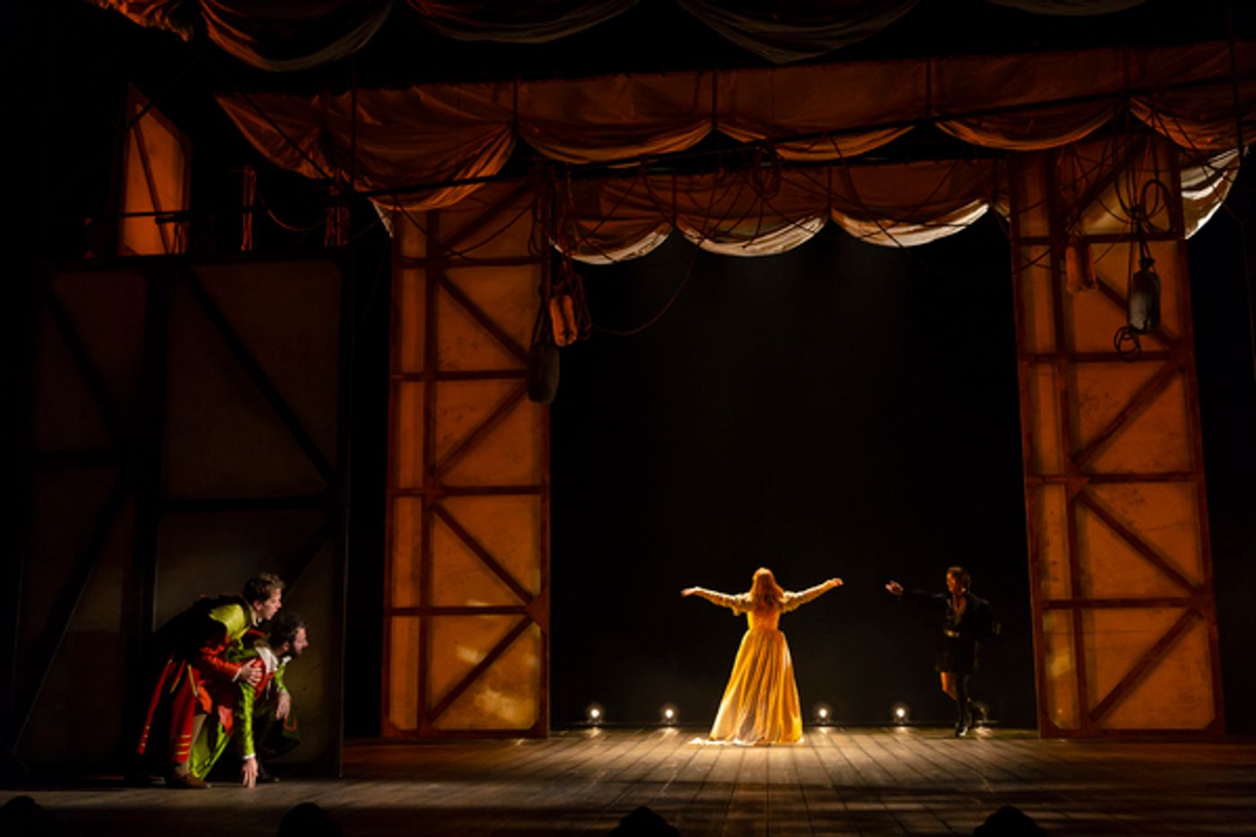 Photo Flash: Huntington Theatre Company Presents ROSENCRANTZ & GUILDENSTERN ARE DEAD  Image