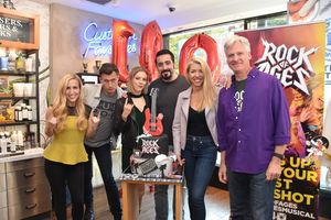 Tiffany Eigen, PJ Griffith, Kirsten Scott, Matt Ban, Kelly Devine and Tom Galantich @ BroadwayWorld Tiffany Eigen, PJ Griffith, Kirsten Scott, Matt Ban, Kelly Devine and Tom Galantich Photo