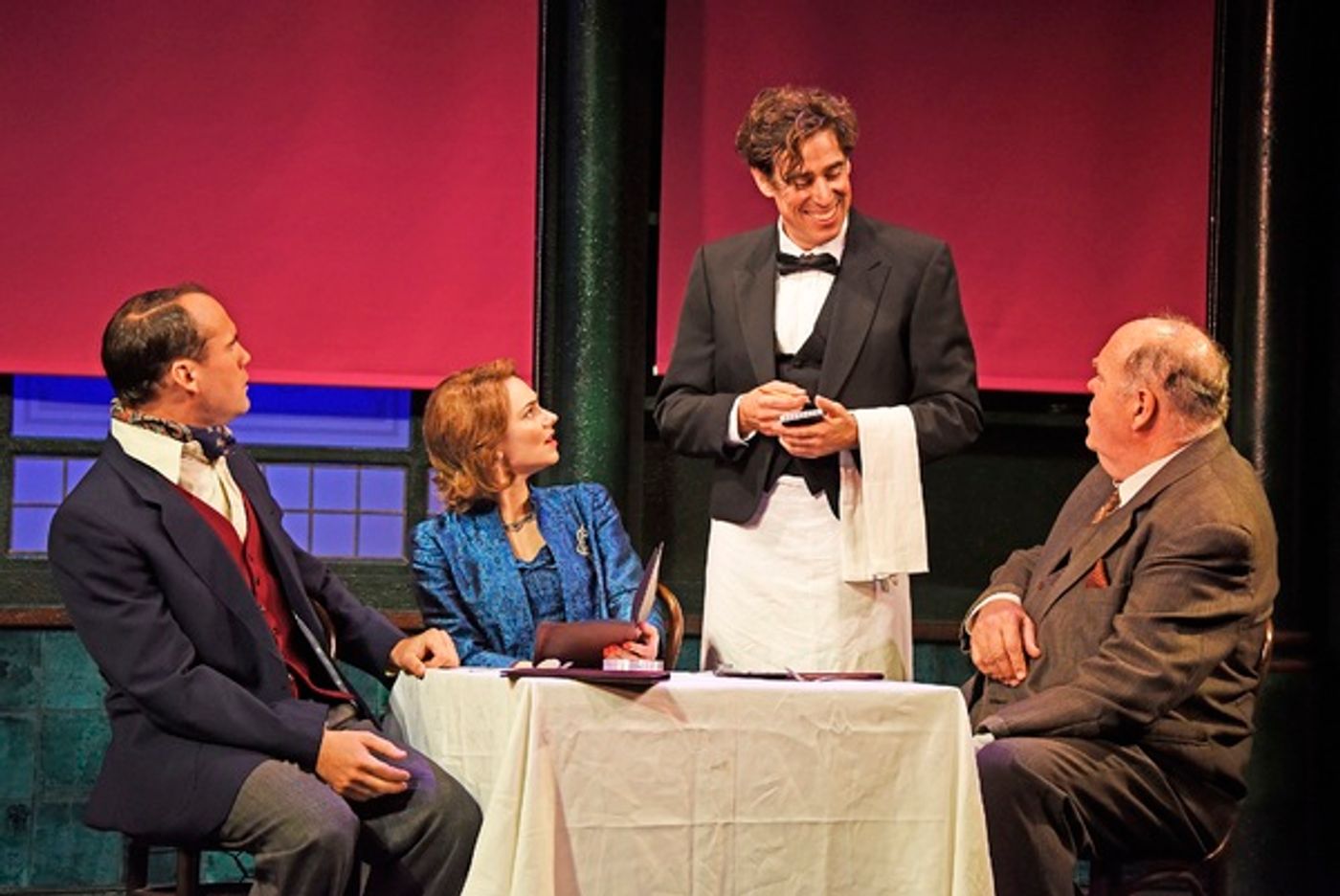 Photo/Video: First Look at THE MAN IN THE WHITE SUIT  Image