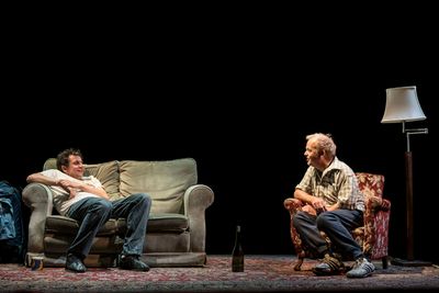 Tom Mothersdale, Toby Jones
 Photo