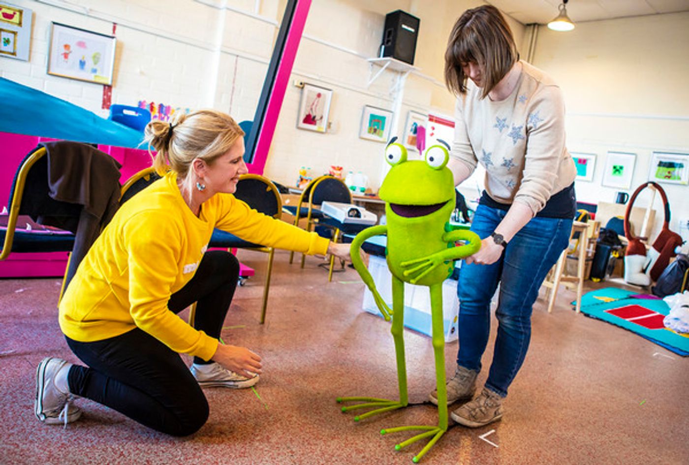 Photo Flash: Inside Rehearsal For OI FROG & FRIENDS!  Image