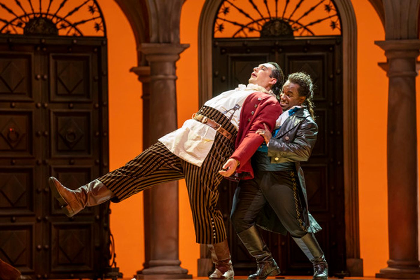Photo Flash: Lyric Opera Presents THE BARBER OF SEVILLE  Image