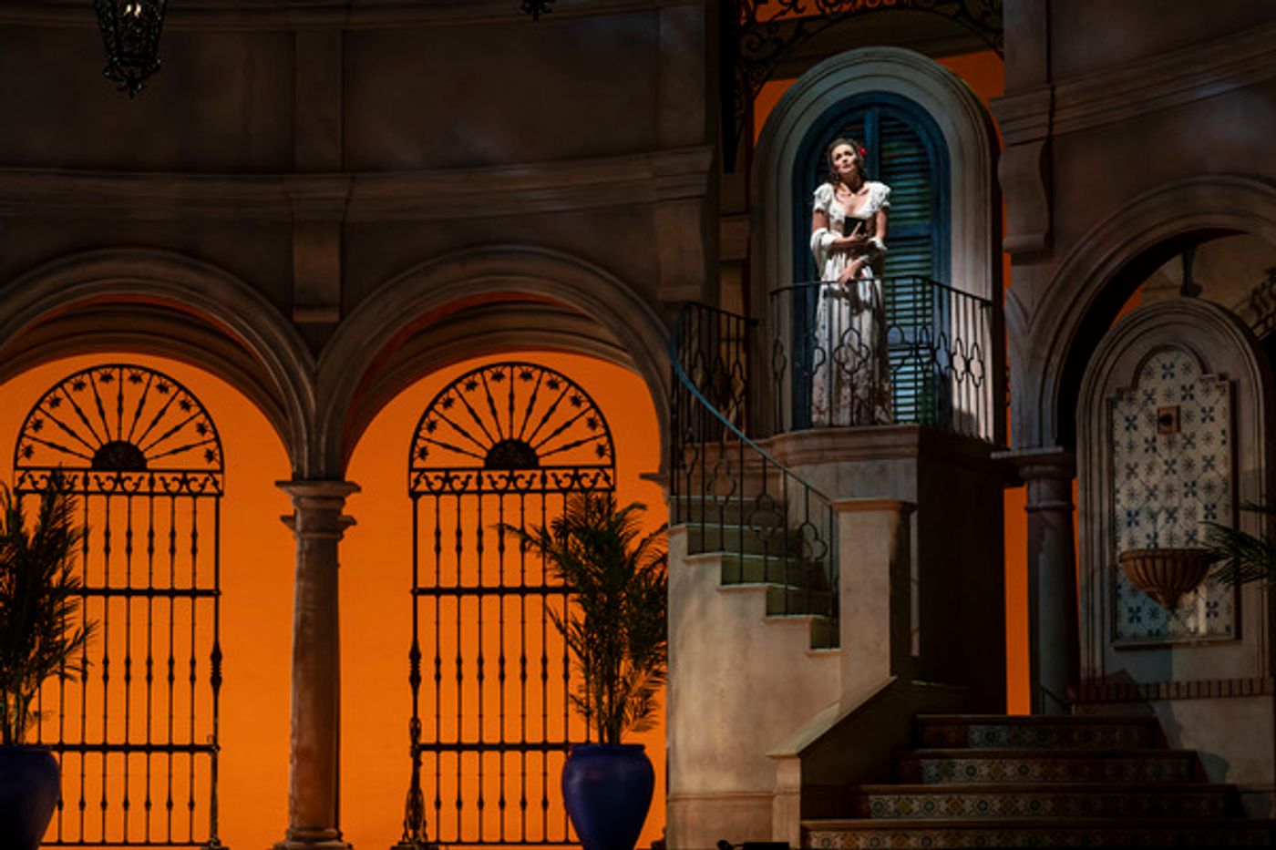 Photo Flash: Lyric Opera Presents THE BARBER OF SEVILLE  Image
