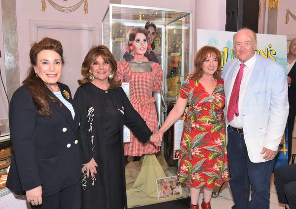 Donelle Dadigan, Dawn Wells, Hope Schwartz-Juber (Daughter of the shows creator, Sher Photo
