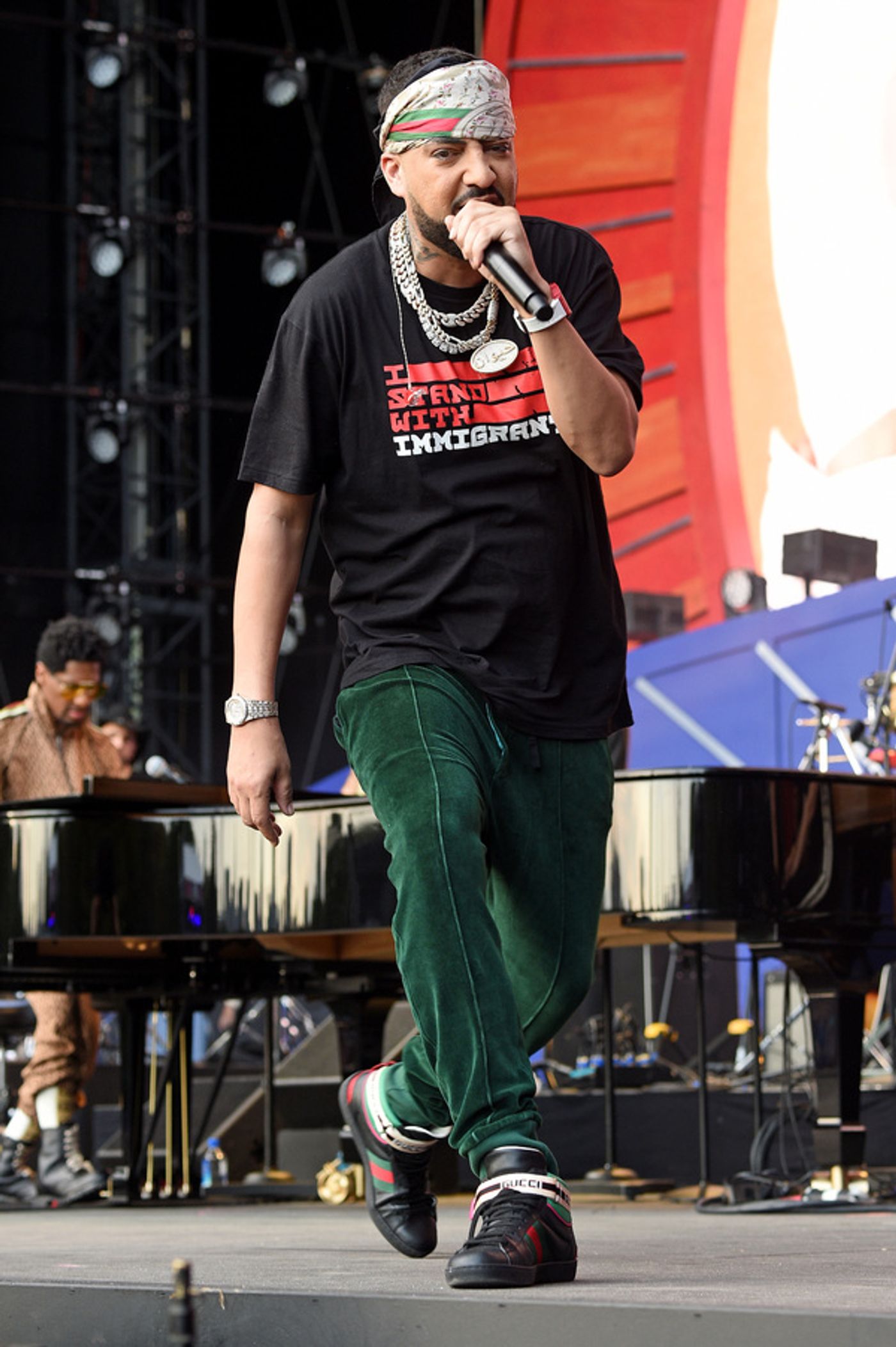 Photo Flash: Queen + Adam Lambert, Carole King, Alicia Keys, Kelly Clarkson, and More at the Global Citizen Festival  Image