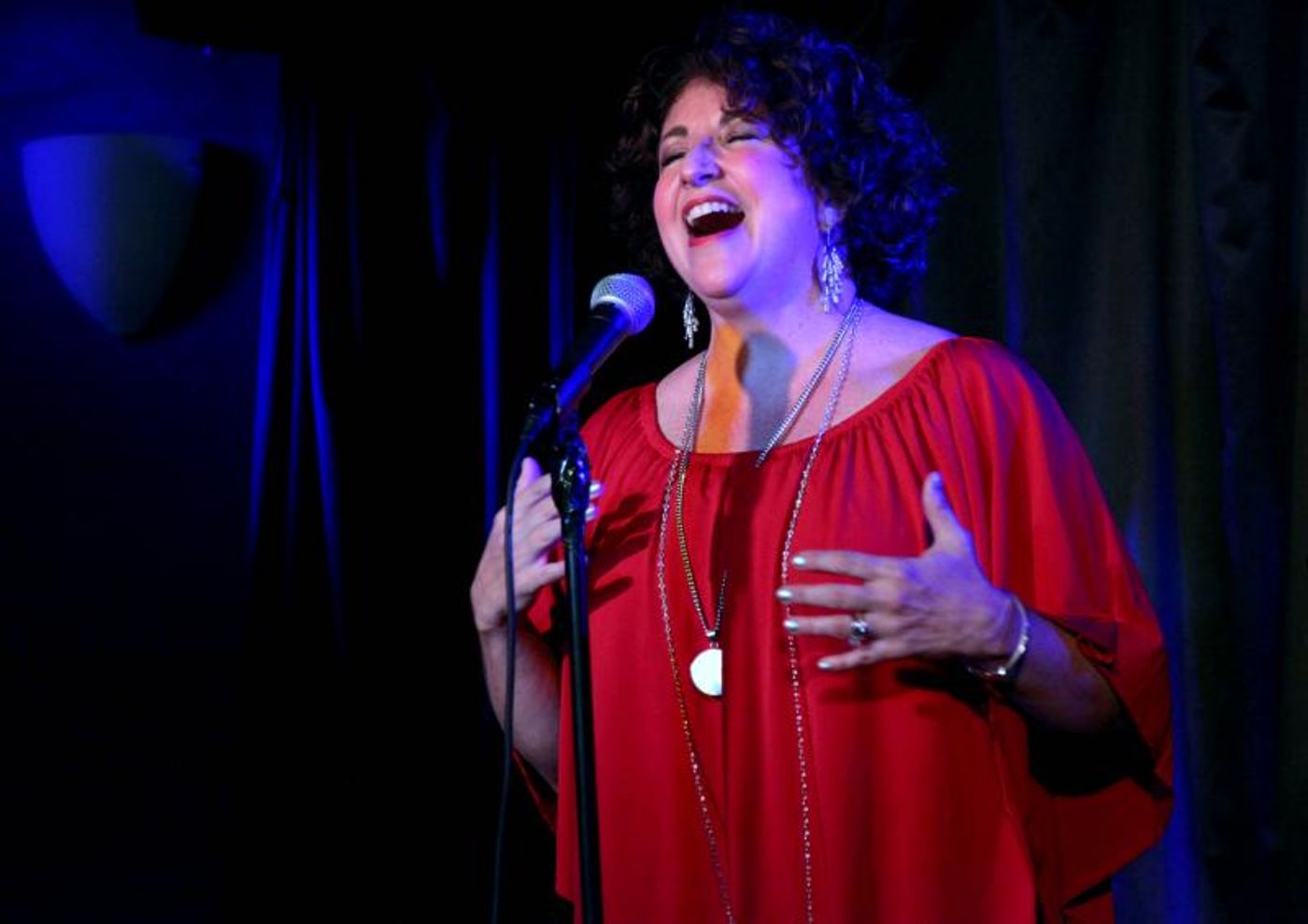 Review: Lisa Viggiano Sparkles in FROM LADY DAY TO THE BOSS at Pangea  Image