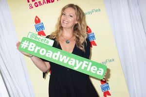 Elizabeth Stanley @ BroadwayWorld Elizabeth Stanley Photo