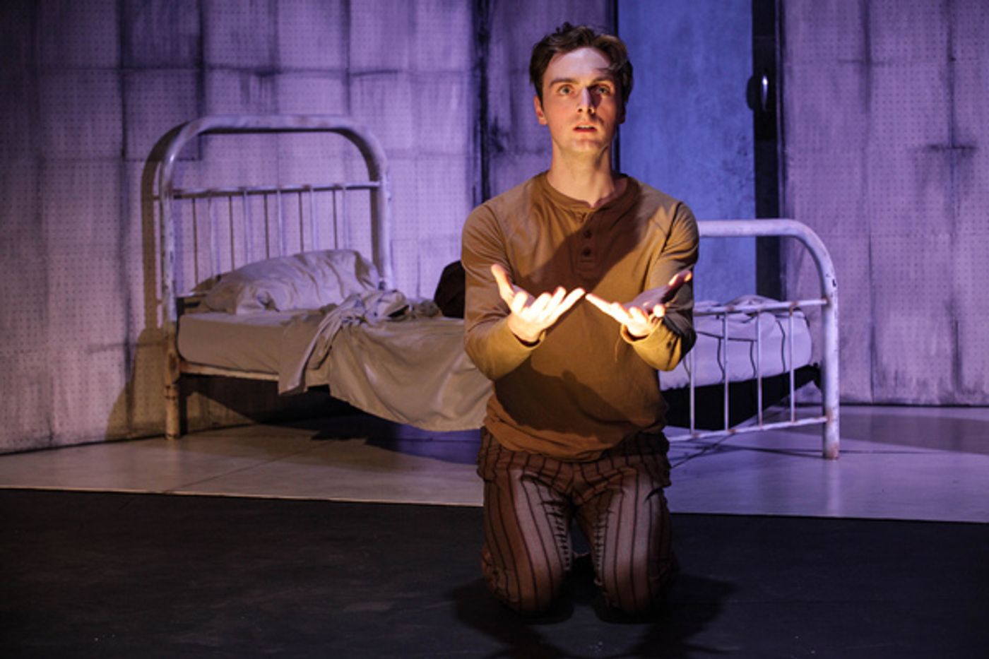 Photo Flash: First Look at AstonRep Theatre's EQUUS  Image