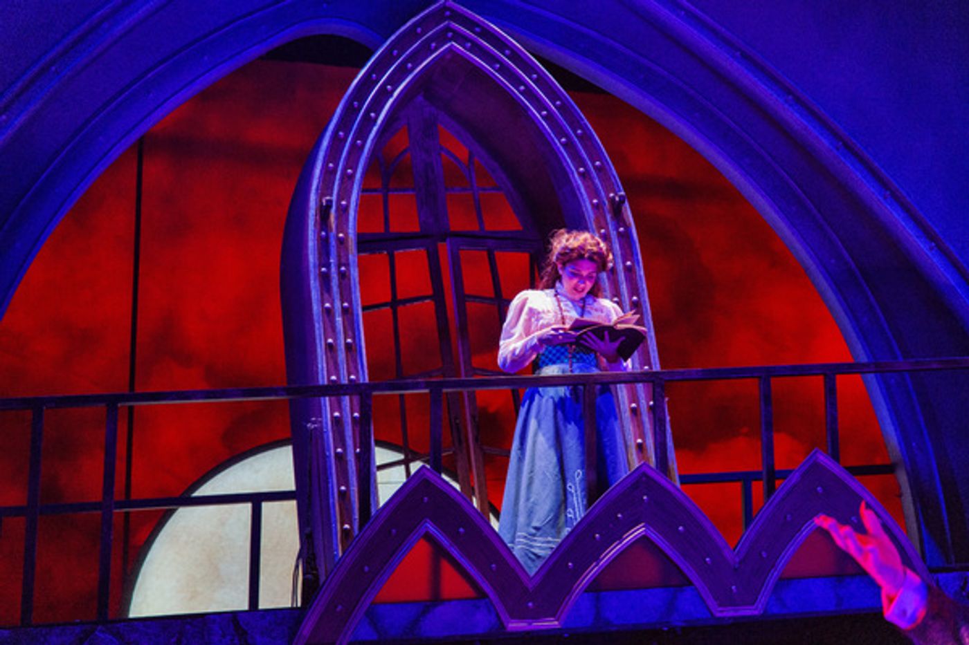 Photo Flash: First Look at DRACULA at ZACH Theatre  Image