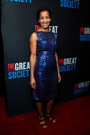 Robyn Kerr @ BroadwayWorld Robyn Kerr Photo