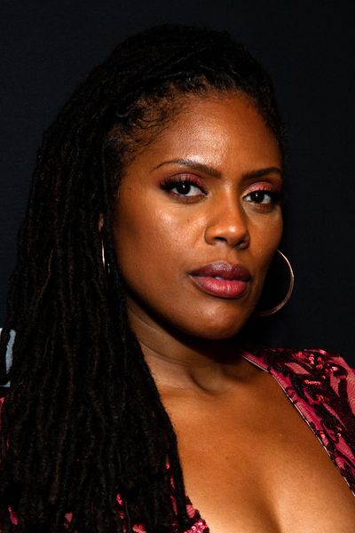 Nikkole Salter Photo