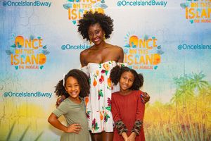 MiMi Crossland, Courtnee Carter, and Marianna Diop @ BroadwayWorld MiMi Crossland, Courtnee Carter, and Marianna Diop Photo