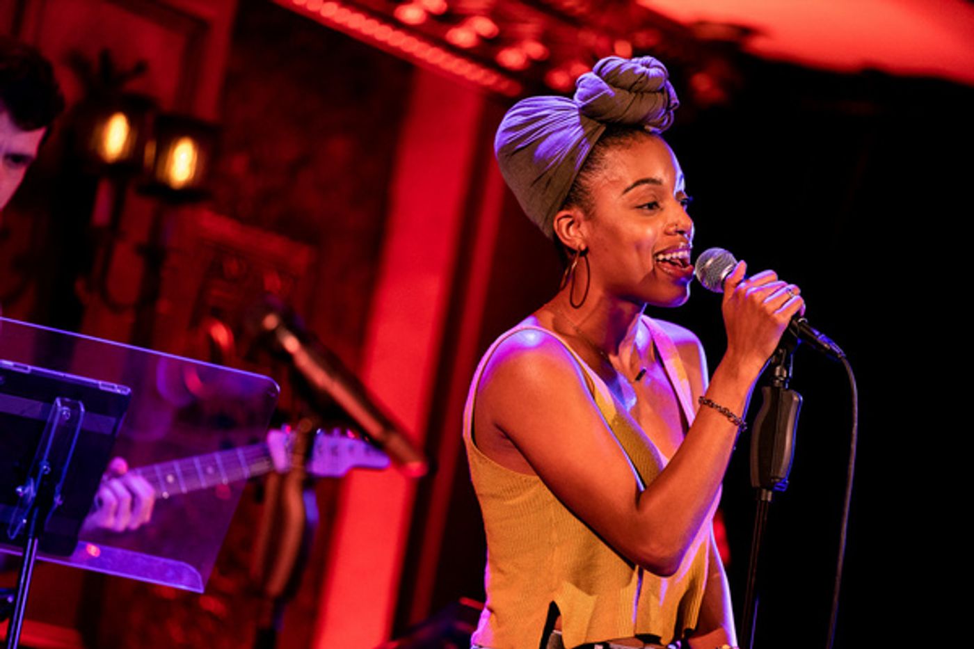 Photo Flash: 54 SINGS HILARY DUFF At Feinstein's/54 Below  Image