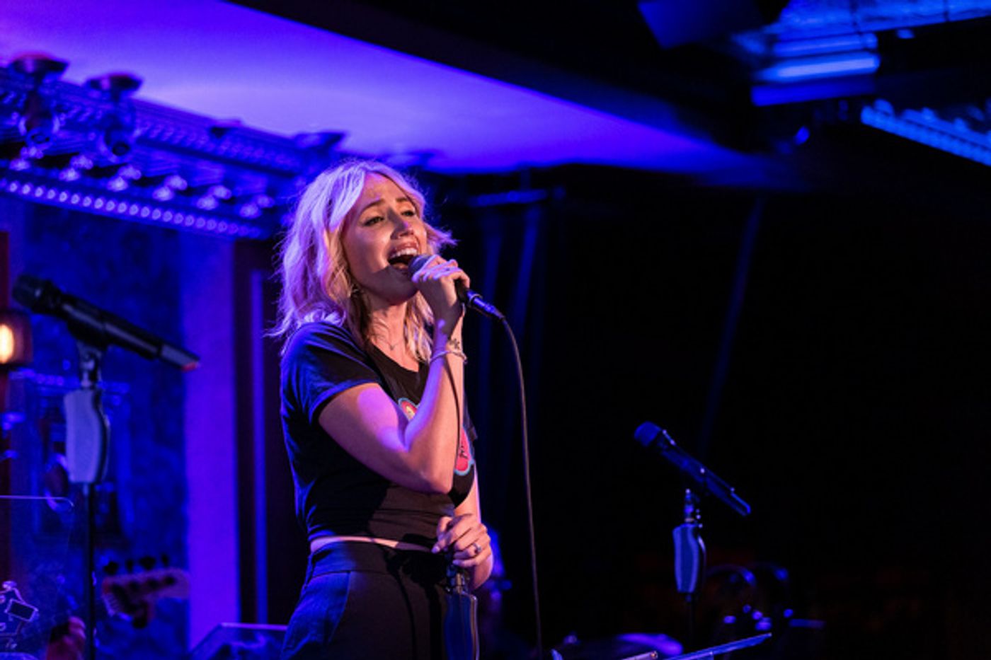 Photo Flash: 54 SINGS HILARY DUFF At Feinstein's/54 Below  Image