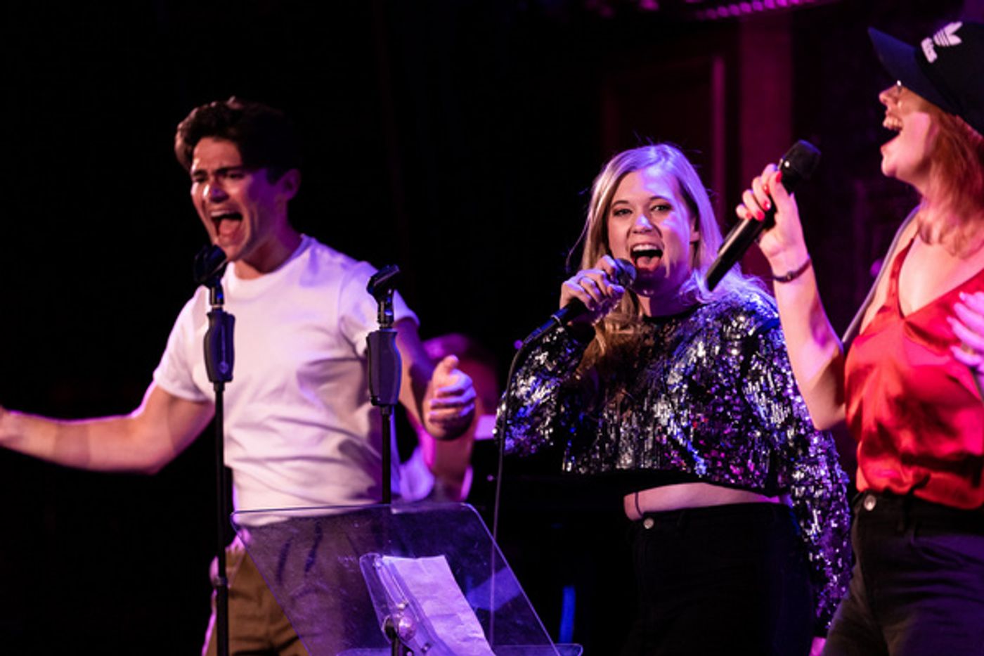 Photo Flash: 54 SINGS HILARY DUFF At Feinstein's/54 Below  Image