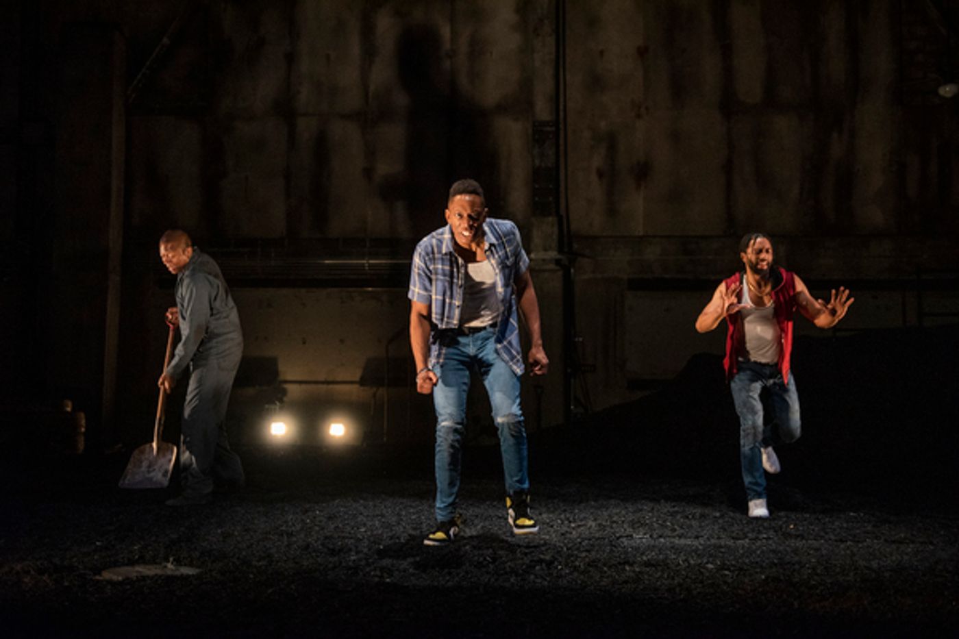 Photo Flash: First Look at Steppenwolf's THE BROTHERS SIZE Photo Flash: First Look at Steppenwolf's THE BROTHERS SIZE Image