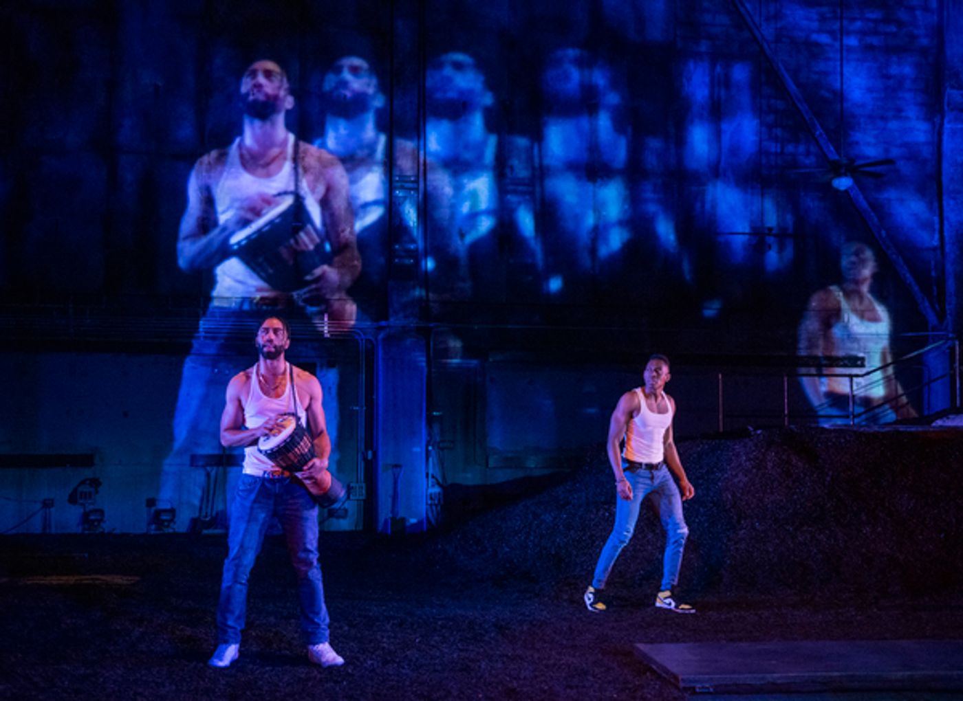 Photo Flash: First Look at Steppenwolf's THE BROTHERS SIZE Photo Flash: First Look at Steppenwolf's THE BROTHERS SIZE Image