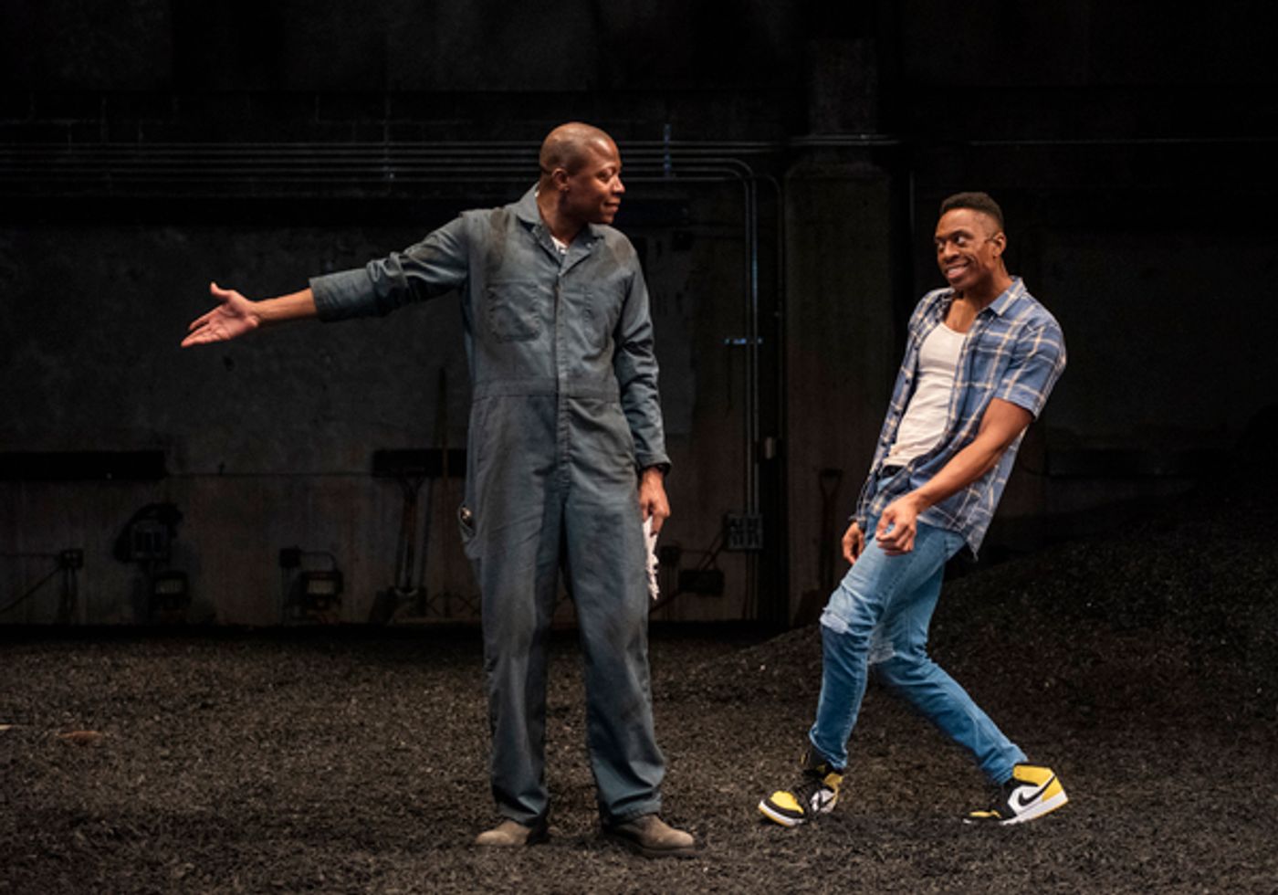 Photo Flash: First Look at Steppenwolf's THE BROTHERS SIZE Photo Flash: First Look at Steppenwolf's THE BROTHERS SIZE Image