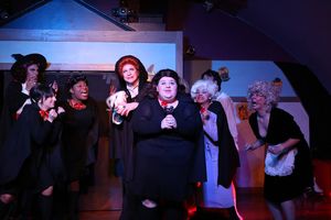 Brenna L. Watkins (with back, l to r) David Cerda, Alexa Castelvecchi, Robert Williams, Ed Jones, Katy Campbell, Max McKune and Marissa Williams @ BroadwayWorld Brenna L. Watkins (with back, l to r) David Cerda, Alexa Castelvecchi, Robert William Photo