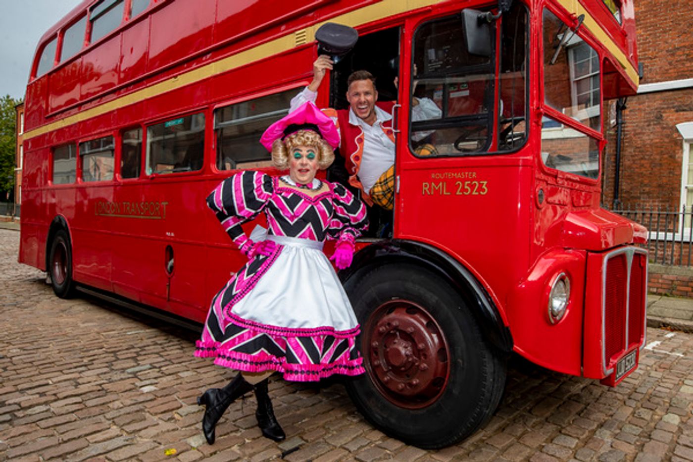 Photo Flash: Wolverhampton's DICK WHITTINGTON Stars Arrive In Town On London Red Bus  Image