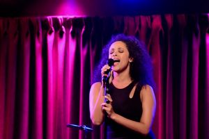 Emilie Battle @ BroadwayWorld Emilie Battle Photo