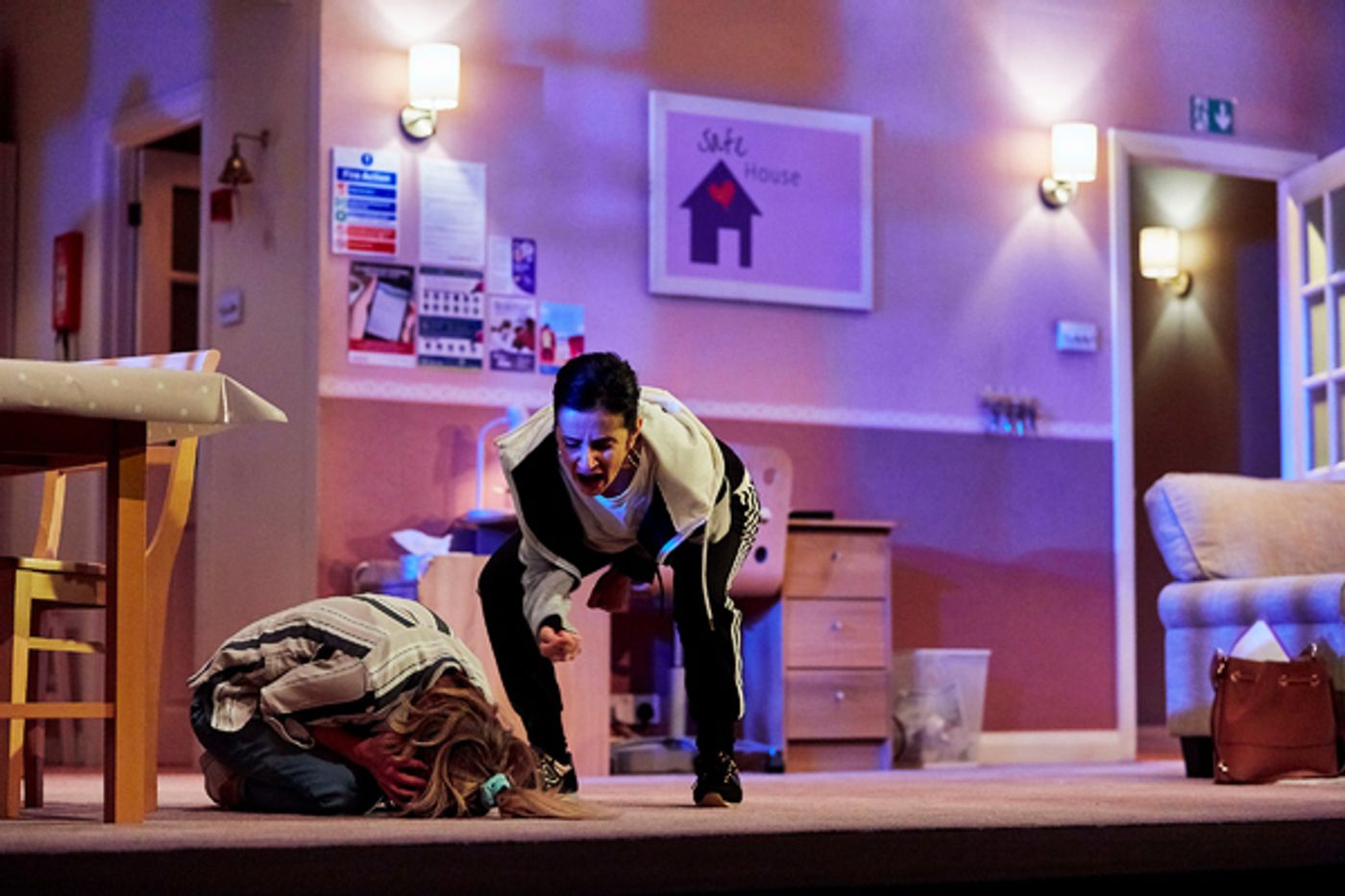 Photo Flash: First Look at GASLIGHT at Watford Palace Theatre  Image