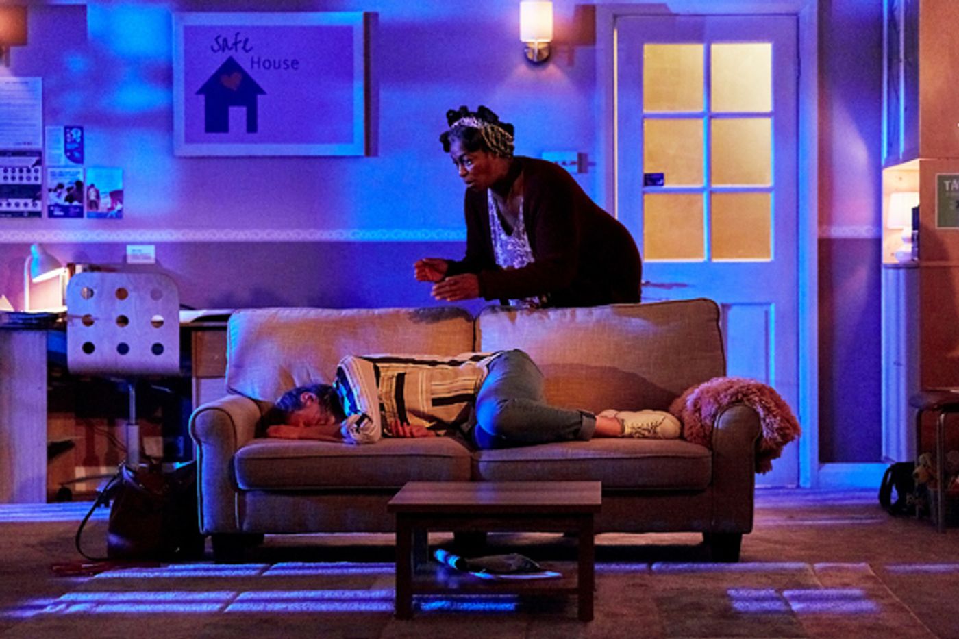 Photo Flash: First Look at GASLIGHT at Watford Palace Theatre  Image