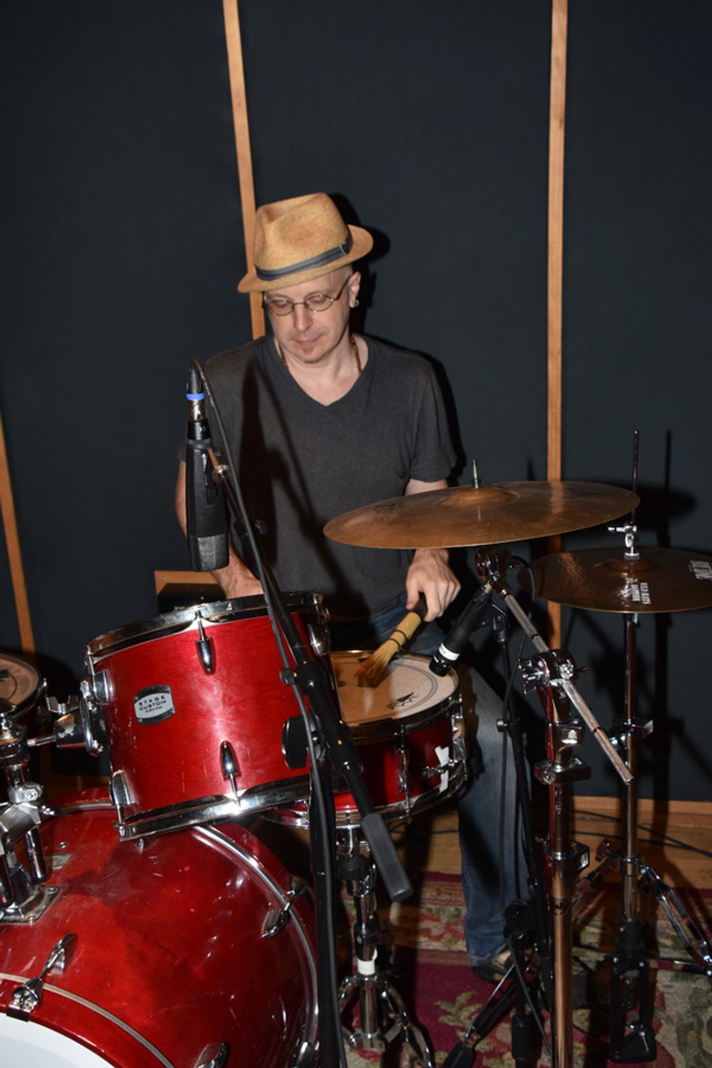 BWW Exclusive: Mary Testa, Rebecca Naomi Jones and the Cast of OKLAHOMA! Get Ready for a New Year with Carols for a Cure  Image