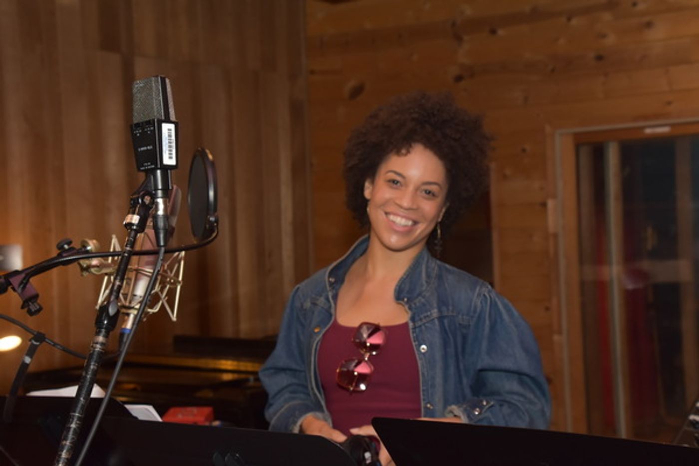 BWW Exclusive: Mary Testa, Rebecca Naomi Jones and the Cast of OKLAHOMA! Get Ready for a New Year with Carols for a Cure  Image