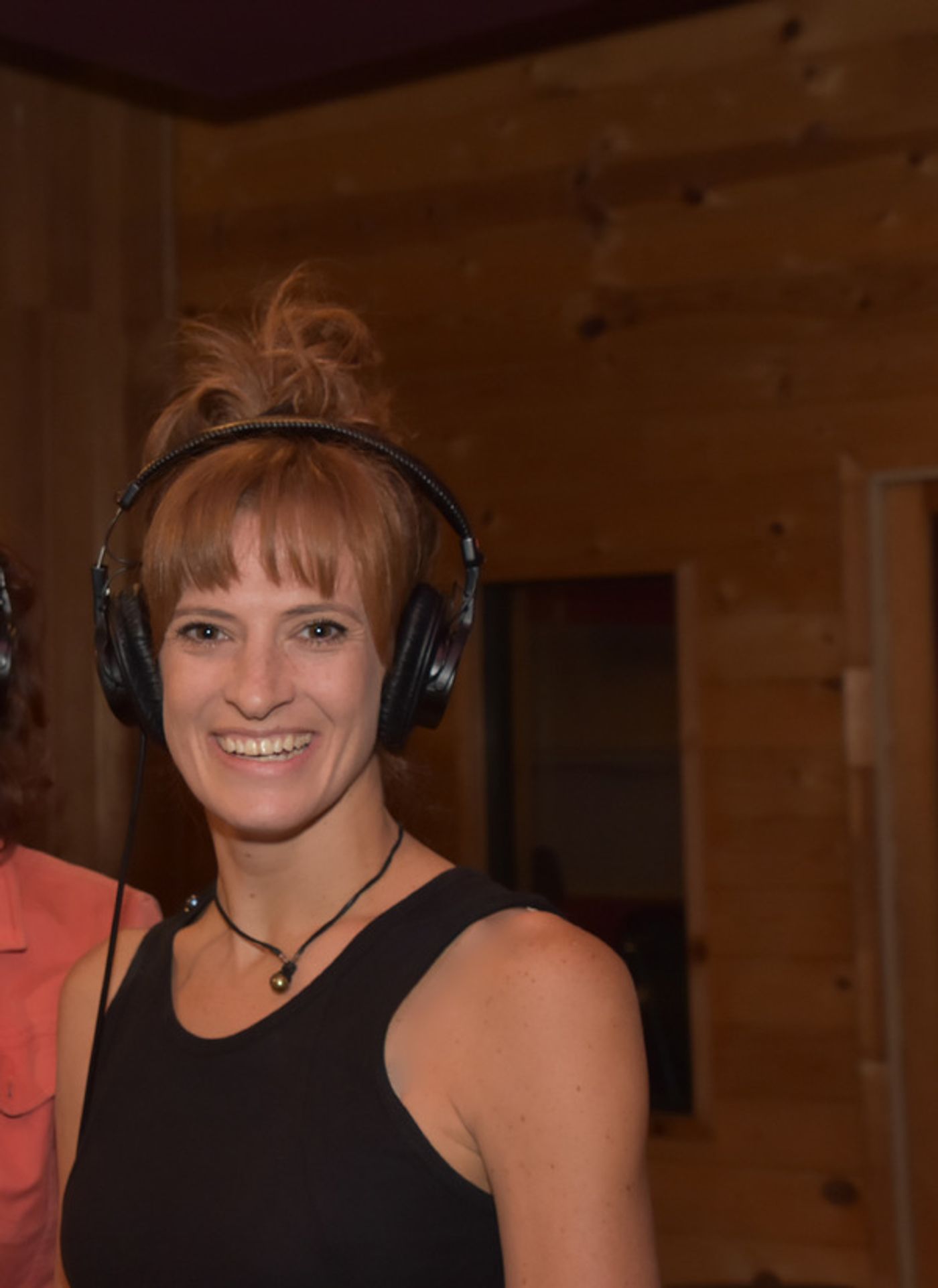 BWW Exclusive: WICKED Cast Gets Ready for the Holidays with Carols for a Cure  Image