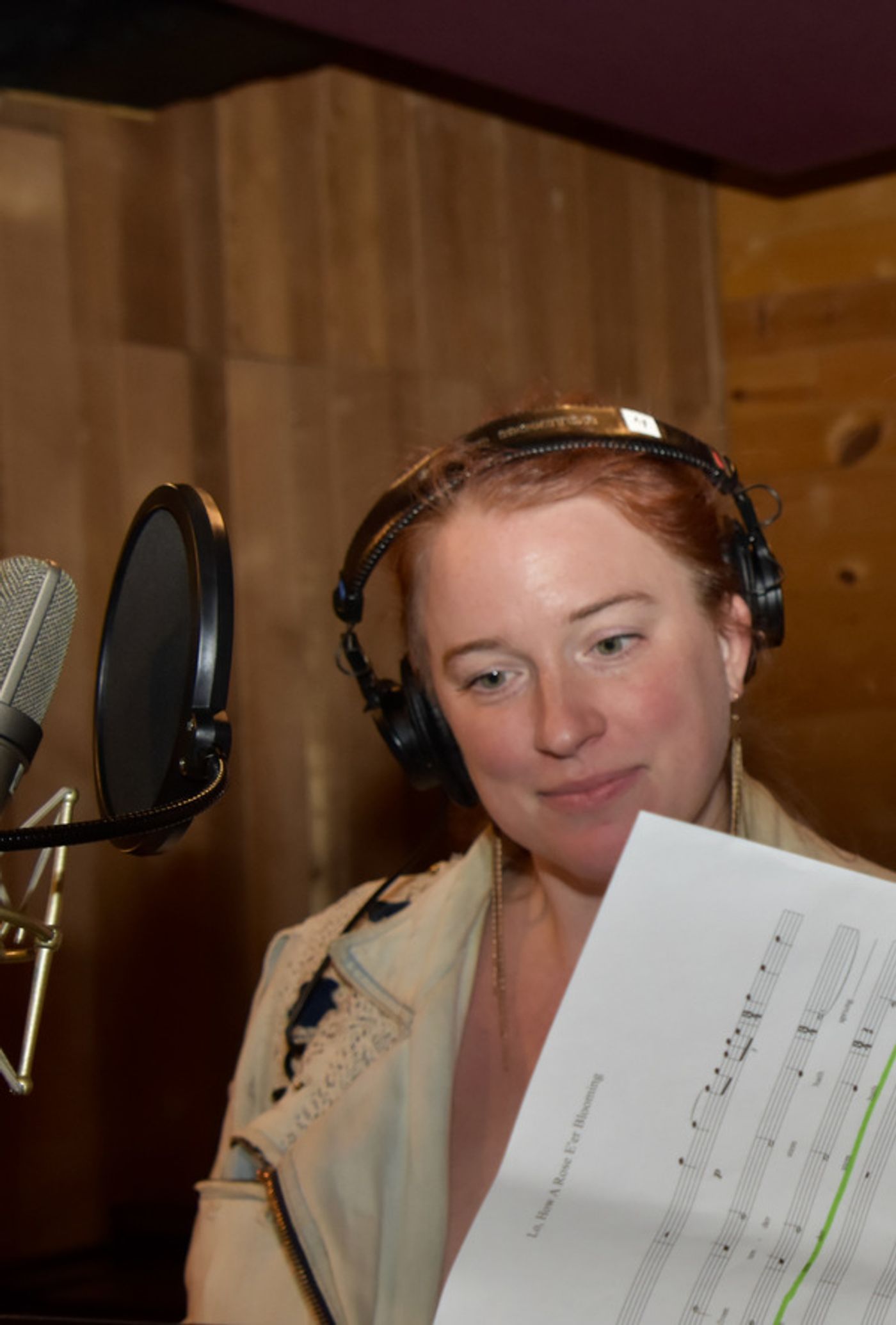 BWW Exclusive: WICKED Cast Gets Ready for the Holidays with Carols for a Cure  Image