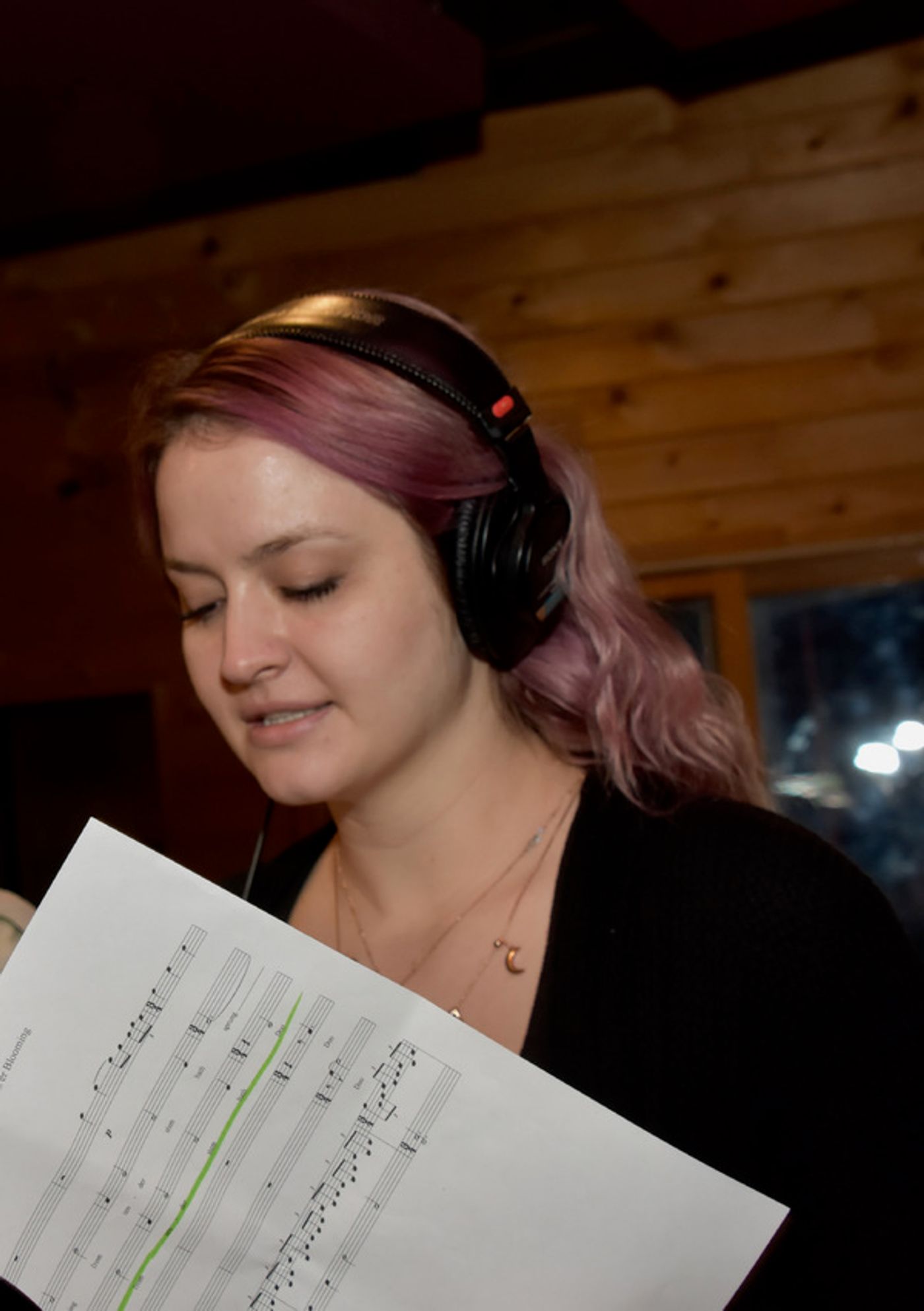 BWW Exclusive: WICKED Cast Gets Ready for the Holidays with Carols for a Cure  Image