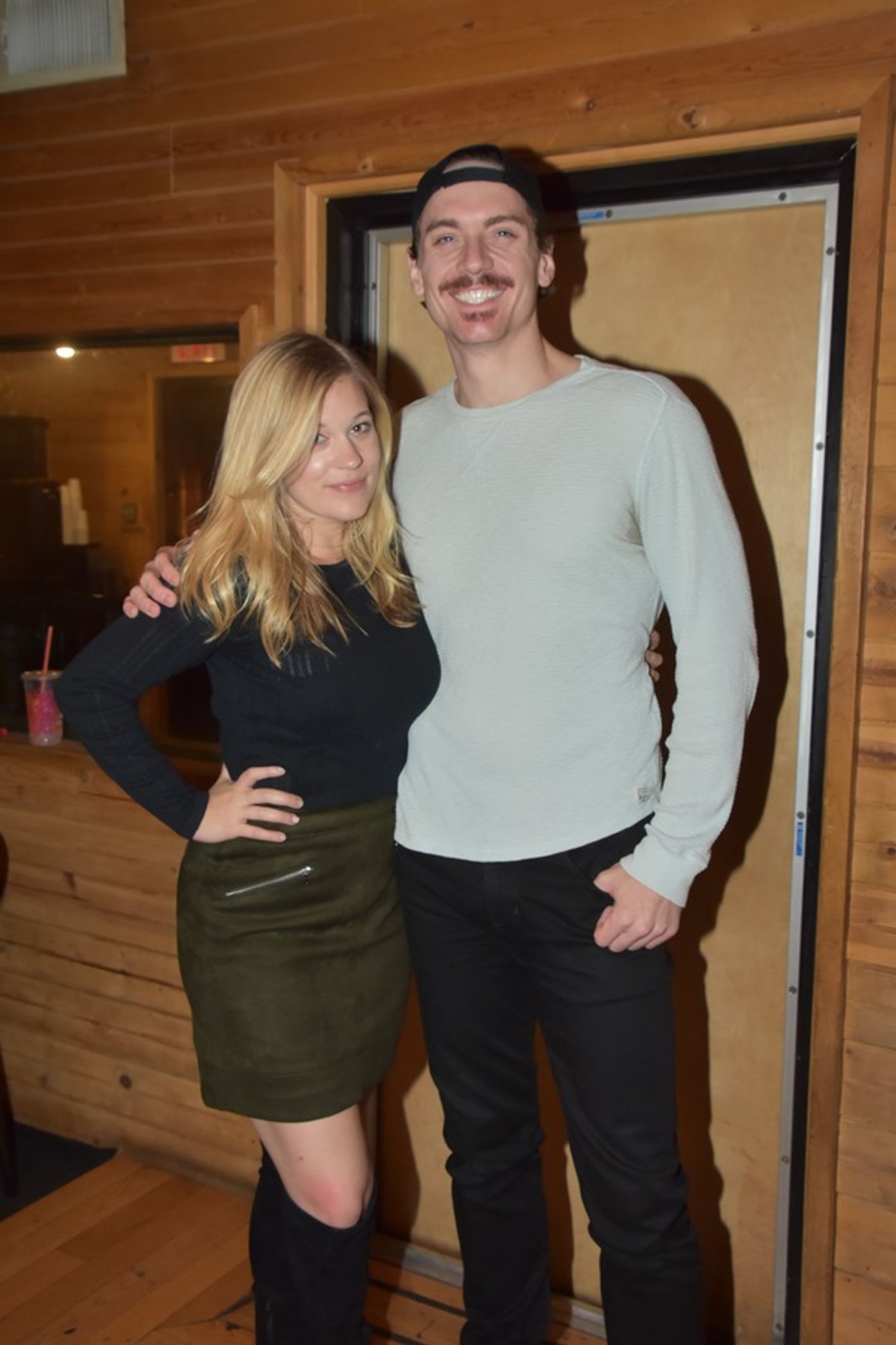 BWW Exclusive: FROZEN Cast Goes Acoustic for Carols for A Cure  Image