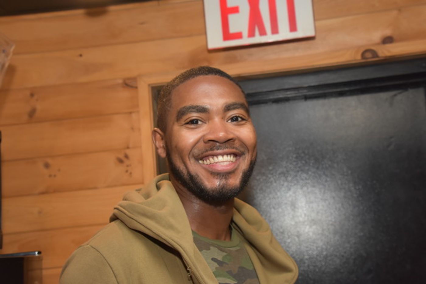 BWW Exclusive: FREESTYLE LOVE SUPREME Remixes Christmas on Carols For A Cure  Image