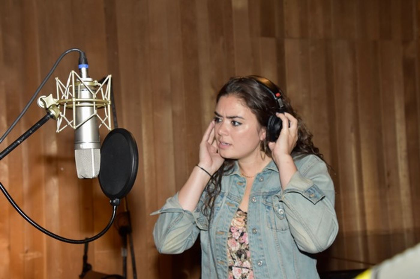 BWW Exclusive: FREESTYLE LOVE SUPREME Remixes Christmas on Carols For A Cure BWW Exclusive: FREESTYLE LOVE SUPREME Remixes Christmas on Carols For A Cure Image