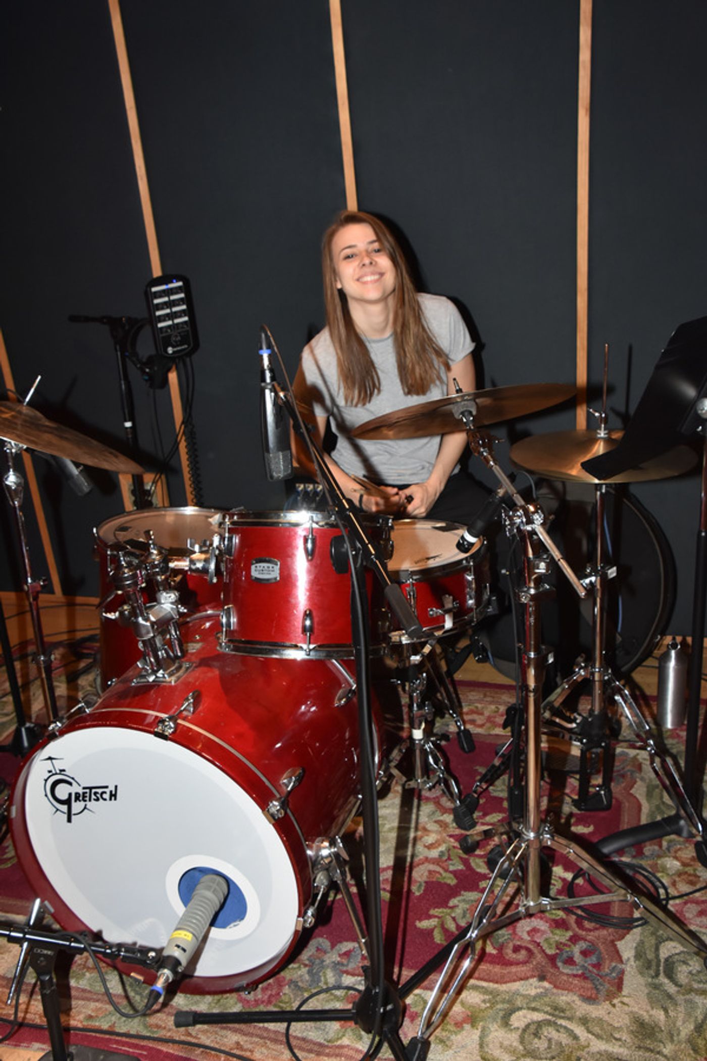 BWW Exclusive: TOOTSIE's Lilli Cooper and Santino Fontana Jingle All the Way for Carols For A Cure  Image