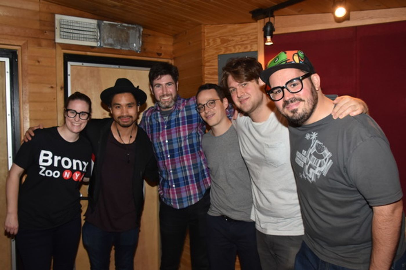 BWW Exclusive: Arielle Jacobs and the Cast of ALADDIN Get December Feels on Carols For A Cure  Image